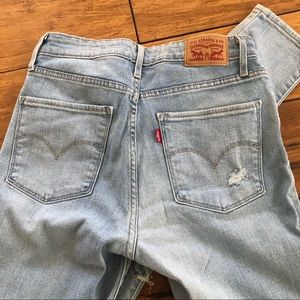 Levi’s 721 Hi Rise Skinny Distressed Jeans